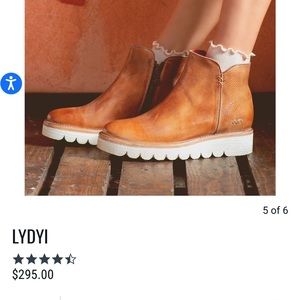 Bed Stu Tan Leather Scallop Sole Ankle Boots
